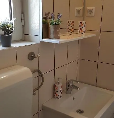 In With Terrace, Air Conditioning, Wi-fi, Dishwasher 赫瓦尔